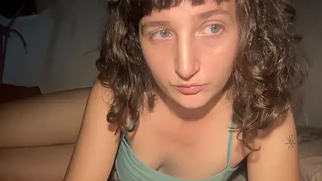 antoniettamaria online show from May 8, 2026, 2:33 pm