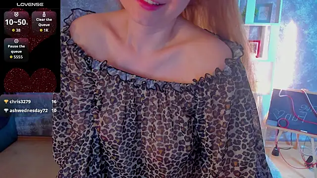 Snapshot of Shiny_Liss chatting on June 11, 2026, 2:53 am Shiny Liss online show from June 11, 2026, 2:53 am