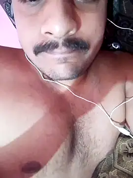 Decentlover67 online show from April 18, 2026, 7:18 pm