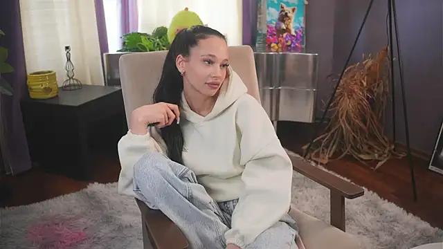 MauraMuresan online show from March 17, 2026, 11:13 am