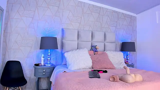 YaraBliss  online show from March 17, 2026, 8:45 pm