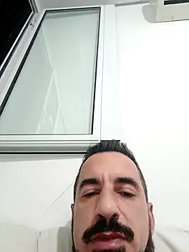 muscle model33 online show from March 16, 2026, 5:44 am