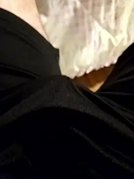 kiwi-strip online show from March 18, 2026, 8:56 pm