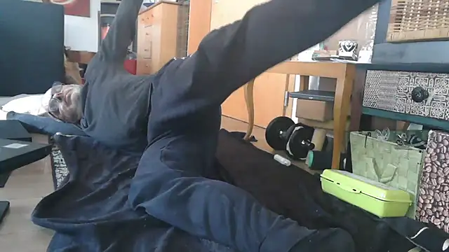 Thomate24 online show from March 16, 2026, 1:37 pm