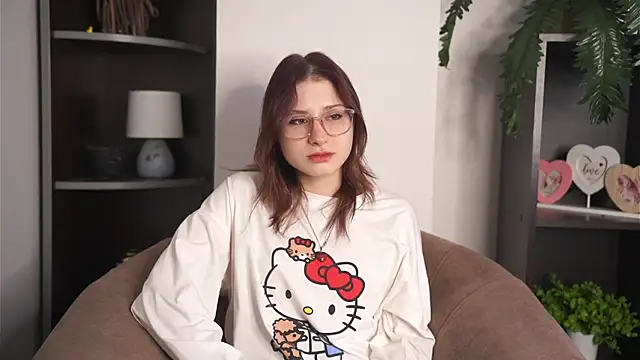 KaryLias online show from March 19, 2026, 5:11 am