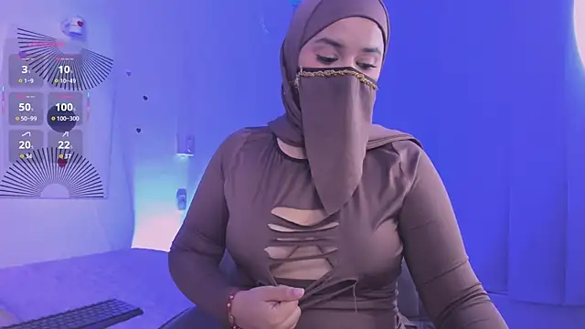 Aminaa Kaarim online show from July 13, 2026, 1:08 am