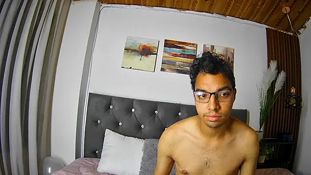 naughtycouplex  online show from March 25, 2026, 12:49 am