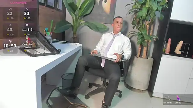 Enzoo98  online show from May 1, 2026, 12:04 am