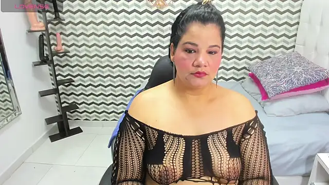 MAYTE1096 online show from June 3, 2026, 7:41 pm