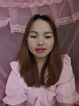 Mina xYx online show from June 9, 2026, 4:40 pm