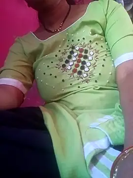 Mona ji32 online show from April 13, 2026, 9:59 am