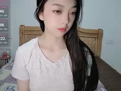 Snapshot of oblakitty_ chatting on June 20, 2026, 11:29 pm oblakitty online show from June 20, 2026, 11:29 pm