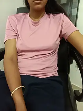 Snapshot of aushi_rajput chatting on May 27, 2026, 5:04 am aushi rajput online show from May 27, 2026, 5:04 am