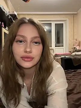  JolynJostar online show from March 15, 2026, 7:42 pm