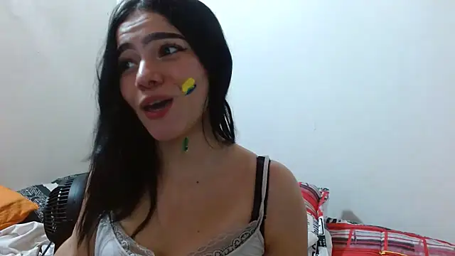 lina seduce online show from June 2, 2026, 1:29 am