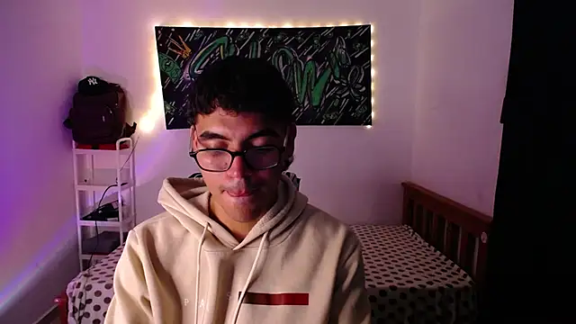 Snapshot of __TidalStormX chatting on March 21, 2026, 7:35 am TidalStormX online show from March 21, 2026, 7:35 am