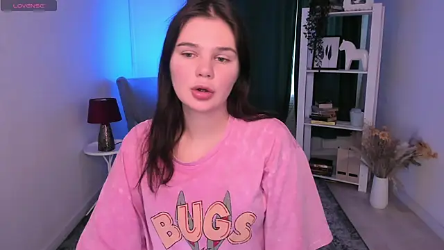 Snapshot of MillyBrown_ chatting on May 30, 2026, 10:45 am MillyBrown online show from May 30, 2026, 10:45 am