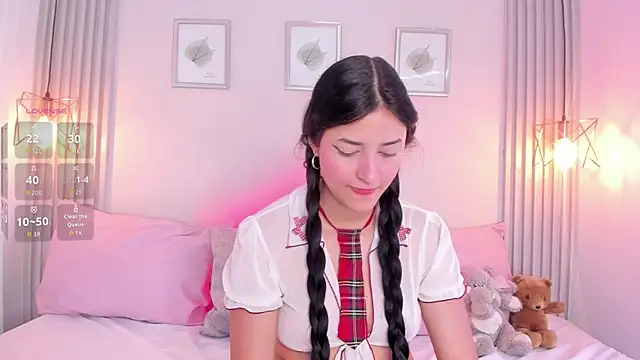 Sallyrosee  online show from July 18, 2026, 3:38 pm
