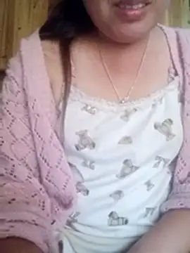 Snapshot of Abi-ni chatting on June 17, 2026, 1:41 am Abi-ni online show from June 17, 2026, 1:41 am