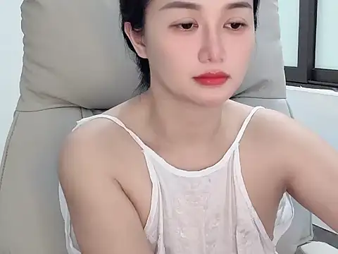 AmyLinee 1 online show from July 5, 2026, 5:36 am