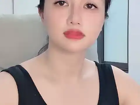 AmyLinee 1 online show from July 8, 2026, 9:03 am