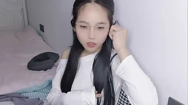 MIAOMIAO-666 online show from April 23, 2026, 10:47 am