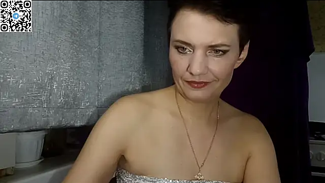Snapshot of HotMamaQueen234 chatting on May 19, 2026, 7:20 pm HotMamaQueen234 online show from May 19, 2026, 7:20 pm