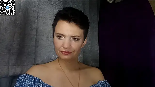 Snapshot of HotMamaQueen234 chatting on May 21, 2026, 9:11 pm HotMamaQueen234 online show from May 21, 2026, 9:11 pm