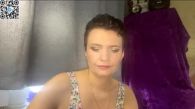 Snapshot of HotMamaQueen234 chatting on May 29, 2026, 12:25 pm HotMamaQueen234 online show from May 29, 2026, 12:25 pm