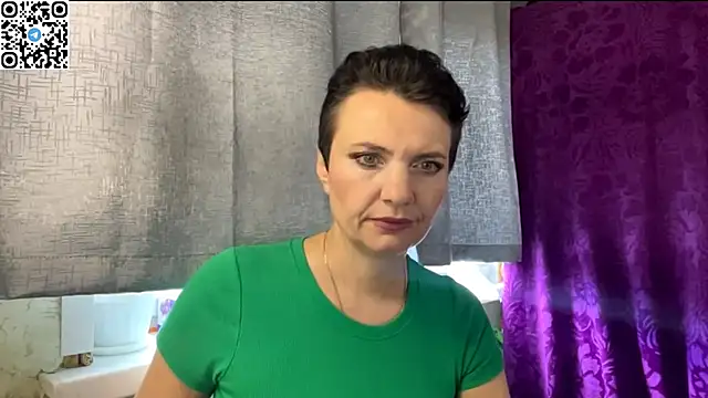Snapshot of HotMamaQueen234 chatting on May 31, 2026, 11:06 am HotMamaQueen234 online show from May 31, 2026, 11:06 am