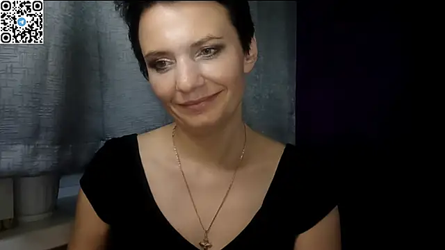 Snapshot of HotMamaQueen234 chatting on June 13, 2026, 12:30 am HotMamaQueen234 online show from June 13, 2026, 12:30 am