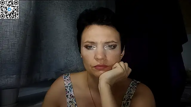 Snapshot of HotMamaQueen234 chatting on June 13, 2026, 8:07 pm HotMamaQueen234 online show from June 13, 2026, 8:07 pm