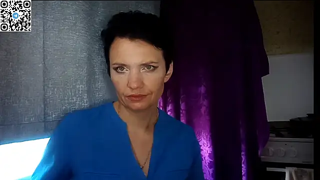 Snapshot of HotMamaQueen234 chatting on June 16, 2026, 12:08 pm HotMamaQueen234 online show from June 16, 2026, 12:08 pm
