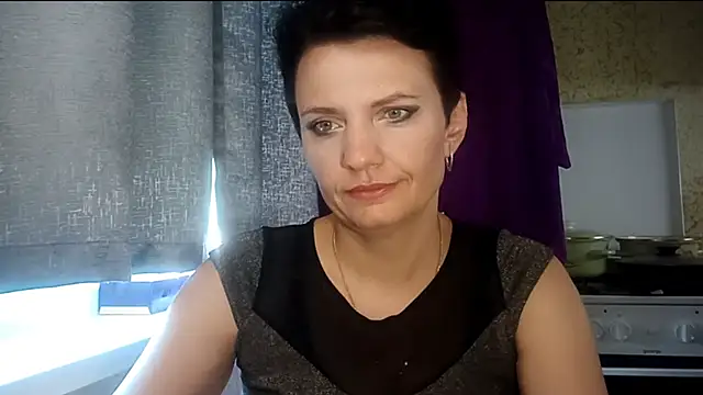 Snapshot of HotMamaQueen234 chatting on July 27, 2026, 11:50 am HotMamaQueen234 online show from July 27, 2026, 11:50 am