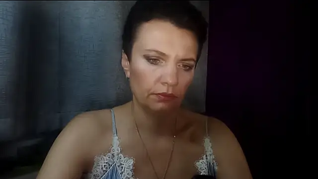 Snapshot of HotMamaQueen234 chatting on July 28, 2026, 9:25 pm HotMamaQueen234 online show from July 28, 2026, 9:25 pm