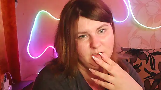 Snapshot of Minisstra chatting on March 29, 2026, 5:57 pm Minisstra online show from March 29, 2026, 5:57 pm