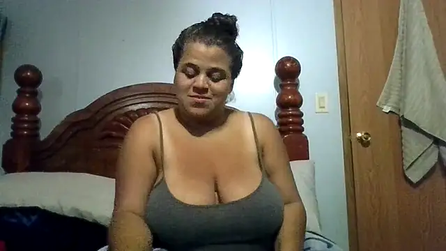 Celestee6969 online show from April 18, 2026, 1:09 am