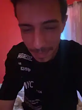 Snapshot of alex69005 chatting on March 19, 2026, 1:48 pm alex69005 online show from March 19, 2026, 1:48 pm