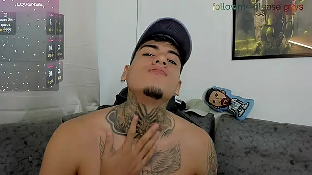 sweetlatinoboy online show from June 8, 2026, 11:05 pm