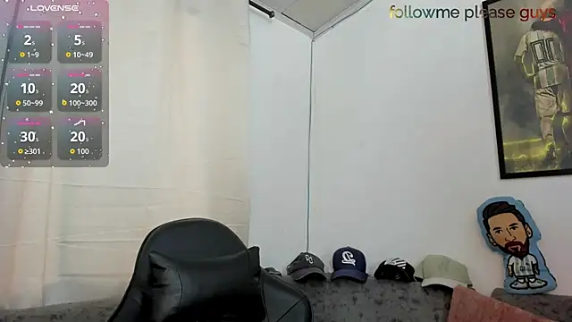 sweetlatinoboy online show from June 10, 2026, 12:37 pm