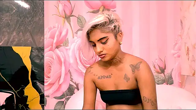 Snapshot of indian_barbie chatting on April 2, 2026, 6:49 pm indian barbie online show from April 2, 2026, 6:49 pm