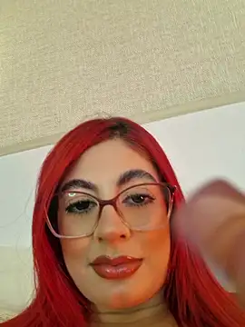 Scarlet Evanss  online show from April 24, 2026, 8:00 pm