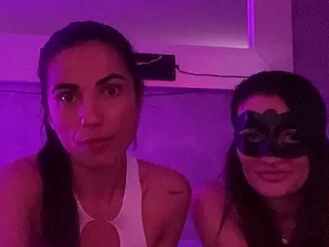 Snapshot of 4GIRLS-HALFLEG chatting on March 19, 2026, 6:56 pm 4GIRLS-HALFLEG online show from March 19, 2026, 6:56 pm