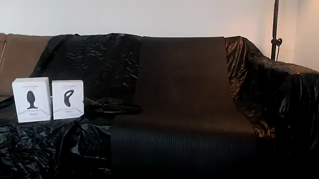 Snapshot of latexslaveboy chatting on June 23, 2026, 7:45 pm latexslaveboy online show from June 23, 2026, 7:45 pm