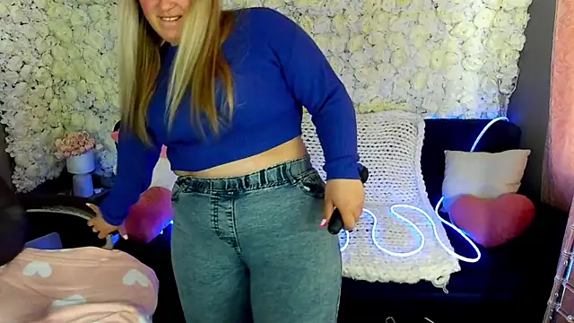 AlissyaGrayy online show from May 1, 2026, 1:37 pm