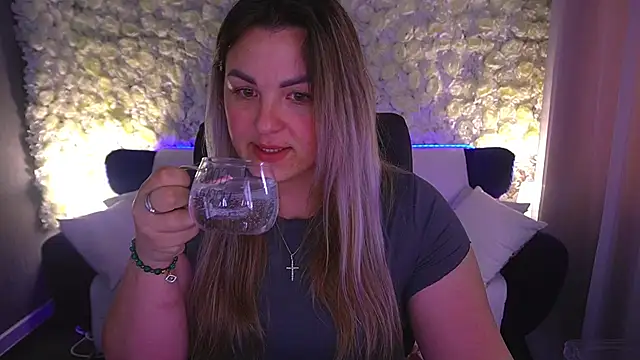 AlissyaGrayy online show from May 12, 2026, 12:46 pm