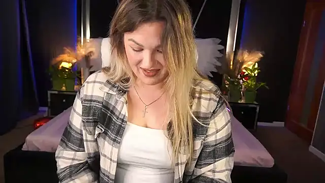 AlissyaGrayy online show from June 4, 2026, 6:58 pm