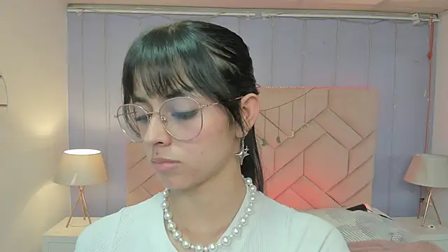 Snapshot of Eimy_Blaze chatting on May 29, 2026, 7:34 pm Eimy Blaze online show from May 29, 2026, 7:34 pm