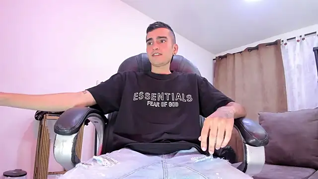 Ethann Boy online show from April 24, 2026, 12:24 am