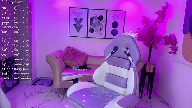 Kitty  meow online show from June 29, 2026, 12:27 pm